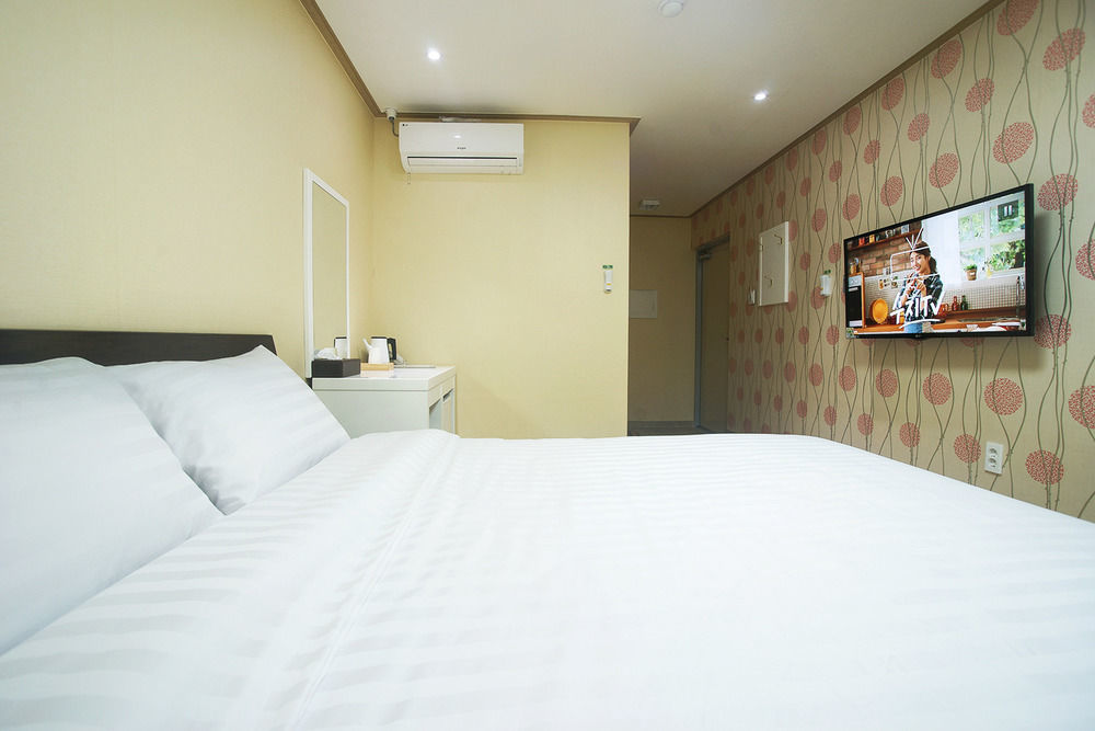 Orange Tree Hotel Jeju Dış mekan fotoğraf