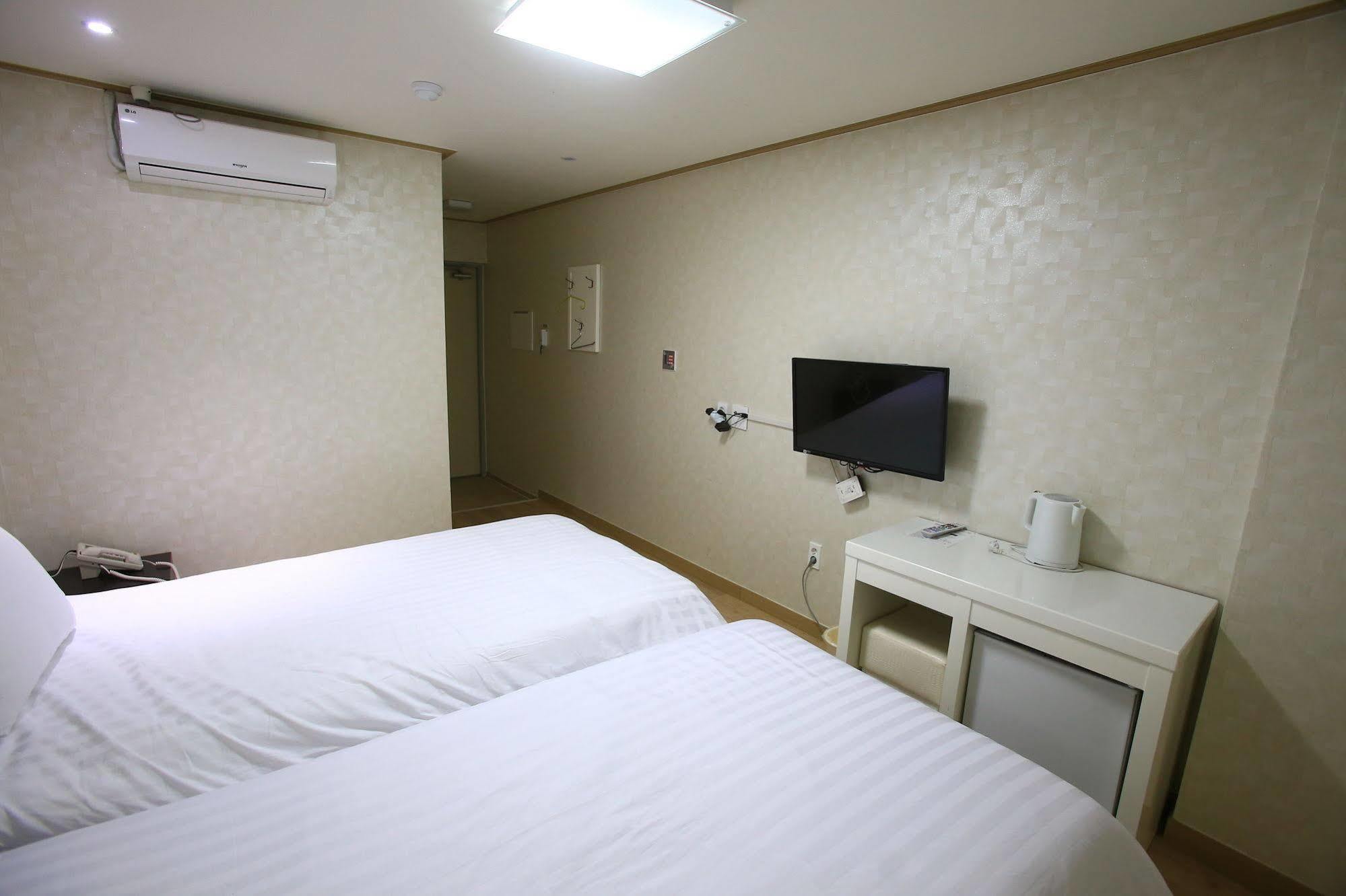 Orange Tree Hotel Jeju Dış mekan fotoğraf