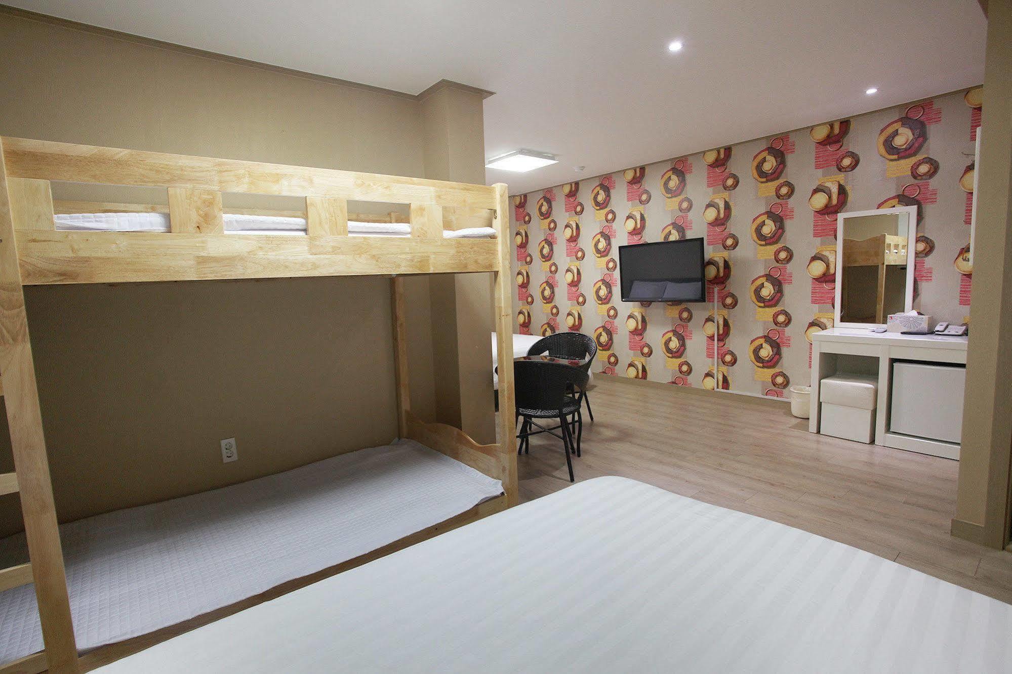 Orange Tree Hotel Jeju Dış mekan fotoğraf