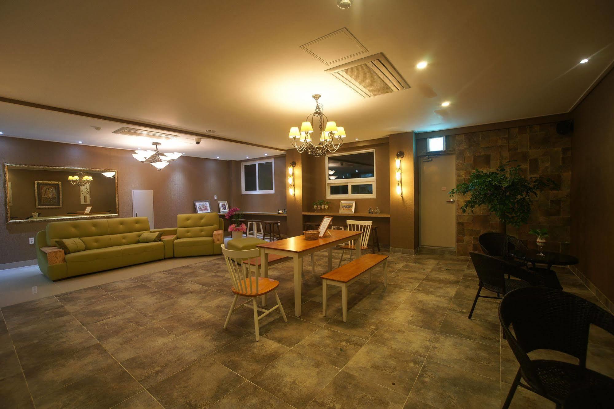 Orange Tree Hotel Jeju Dış mekan fotoğraf